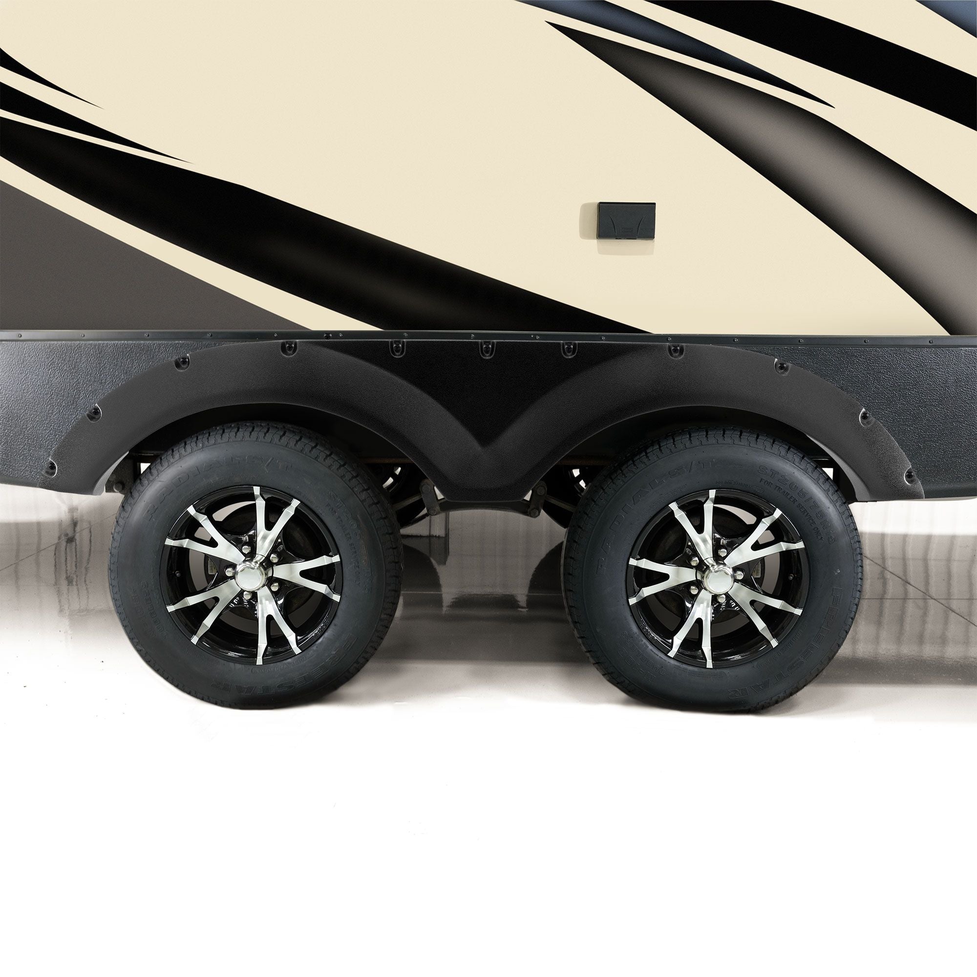 RV Tandem Fender Skirt | 66 ½" W x 11 ½" H