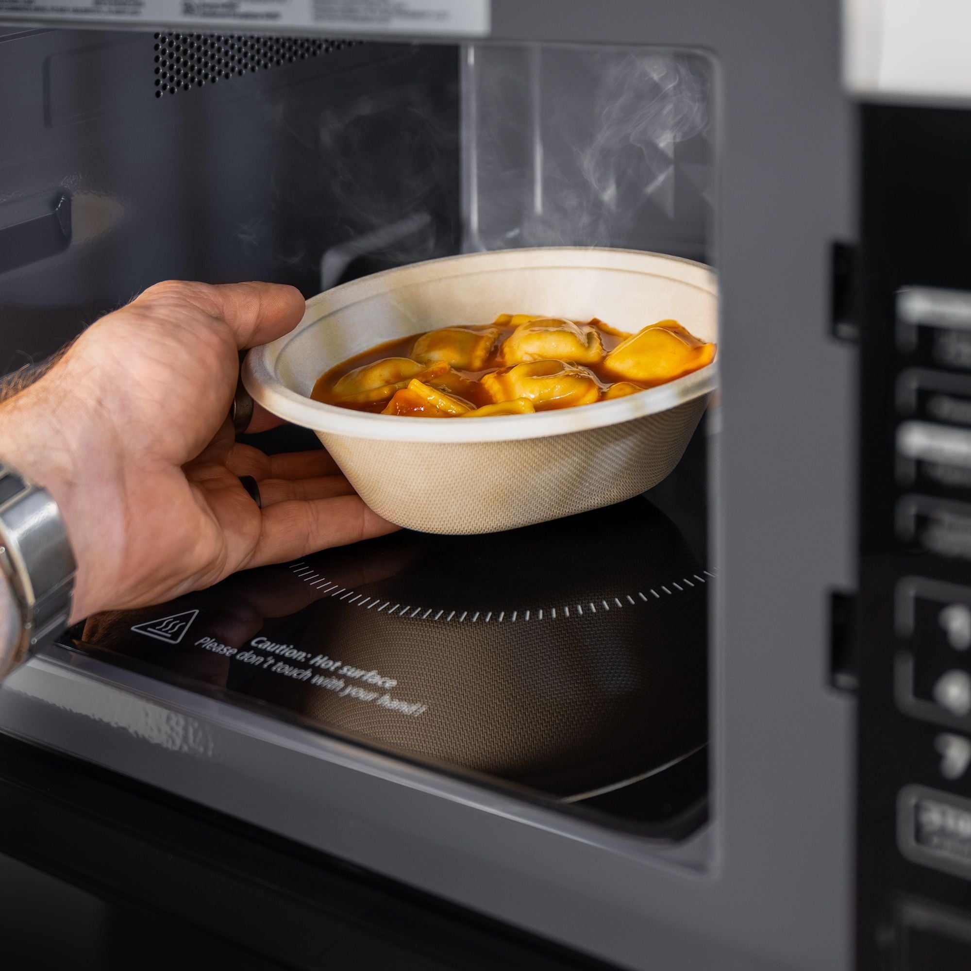High Pointe RV Microwave  1.0 CF | Black | Flatbed Design