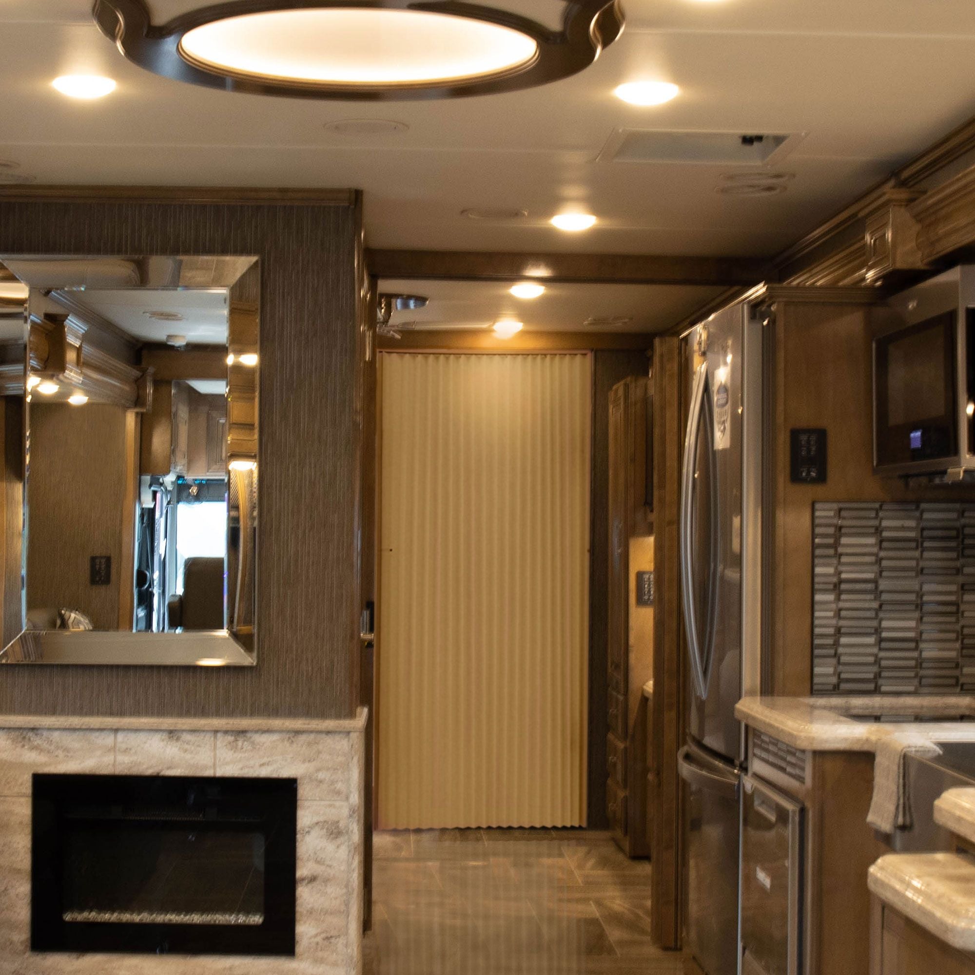 RV Accordion Door | Tan